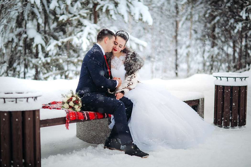 Интересные свадебные фотосессии: идеи для съёмок на природе зимой и весной, летом и осенью