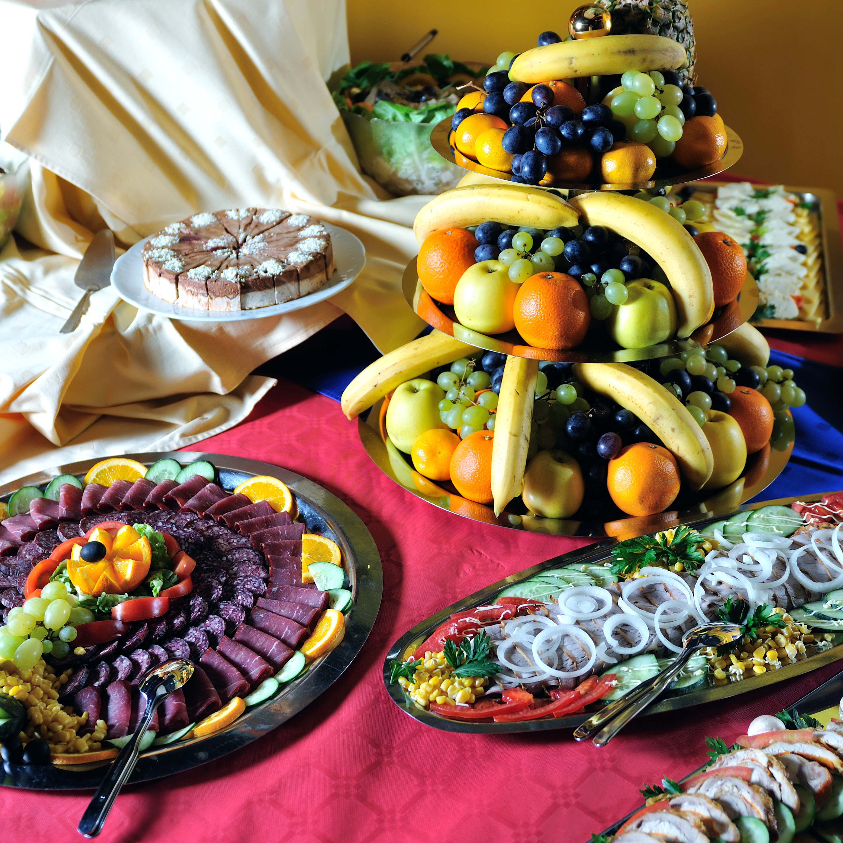 Украшение блюд праздничного стола своими руками c фото 2020