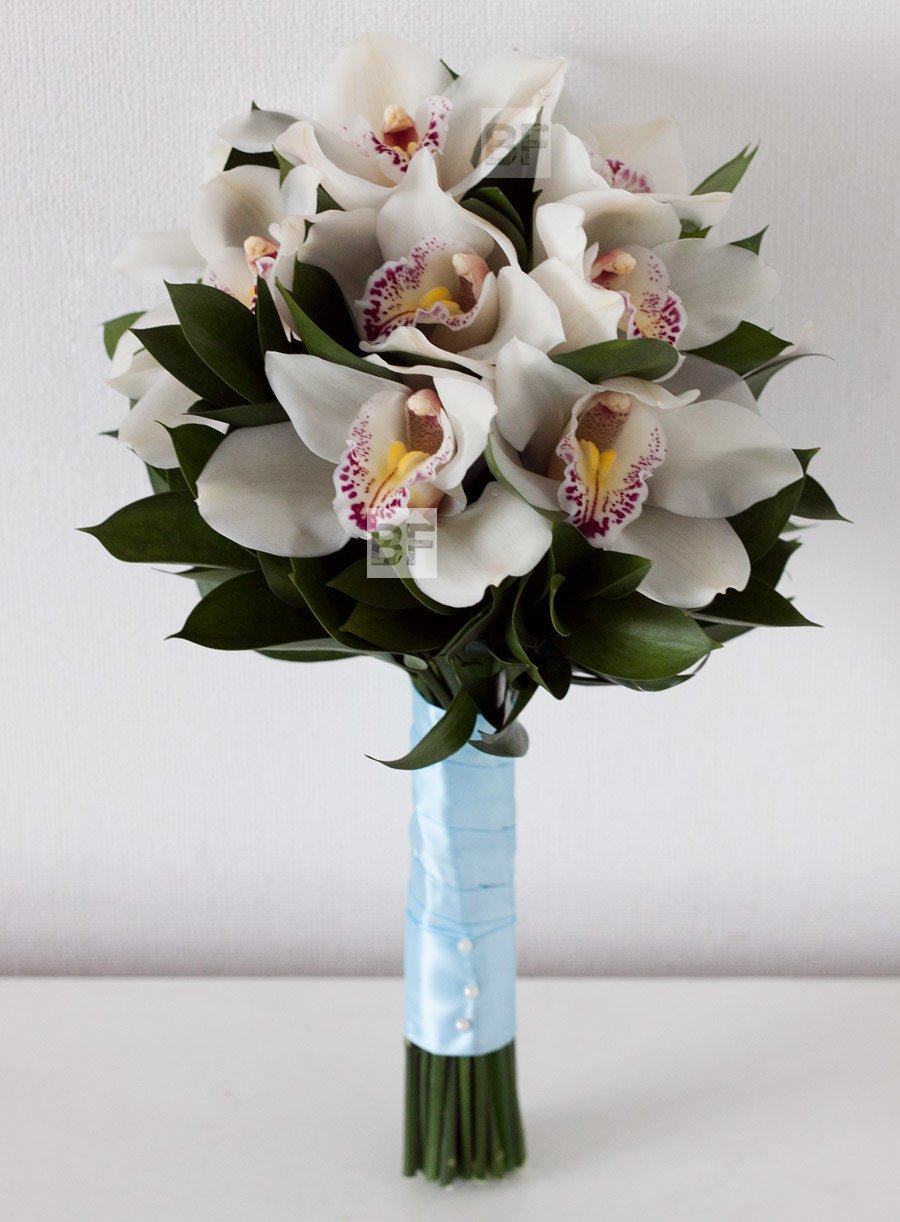 Свадебный букет из орхидей и роз для невесты: фото примеров и видео-уроки по составлению