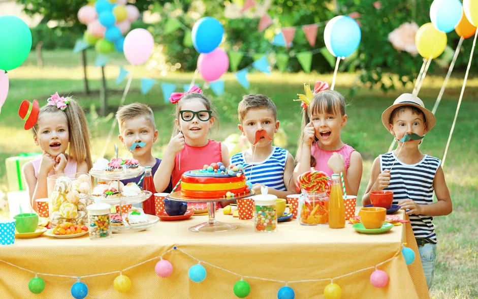 Как развлечь гостей на дне рождения? развлечения на день рождения :: syl.ru