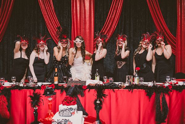 Let's party: свадебная вечеринка в стиле рок-н-ролл