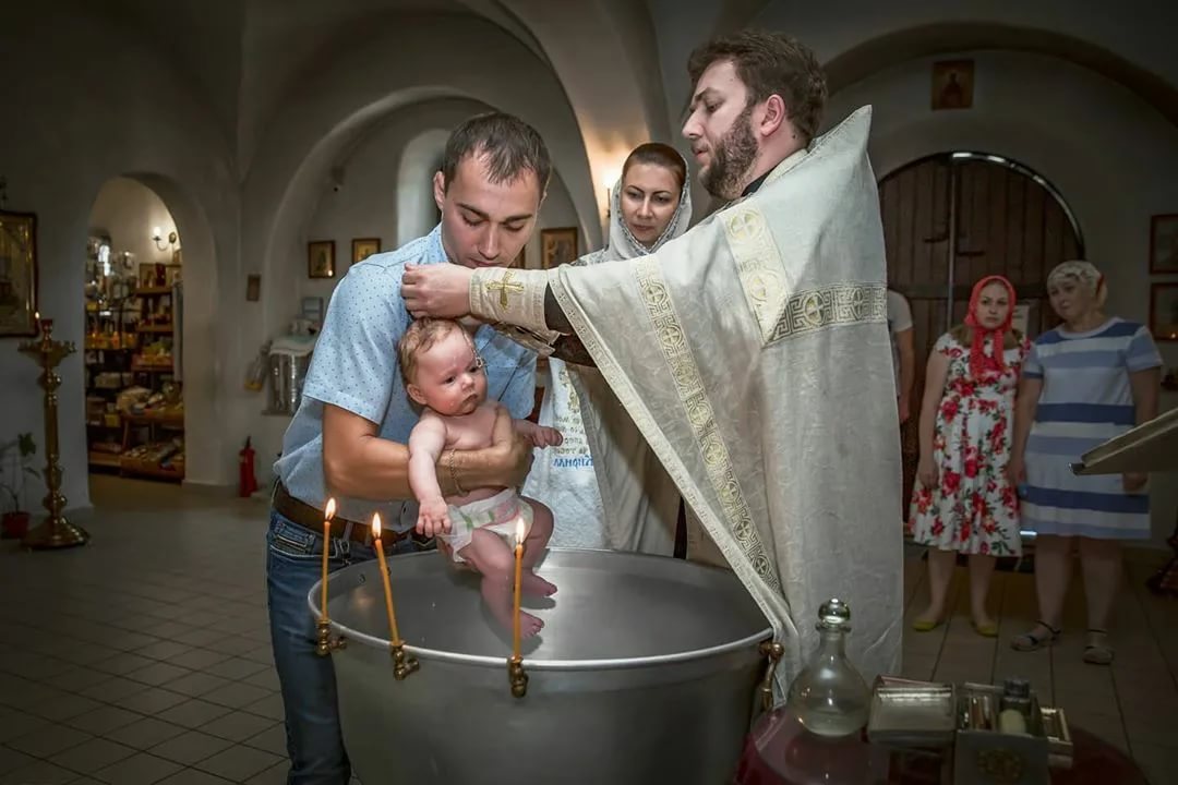 Таинство крещения ребенка и взрослого: суть, правила, как проходит