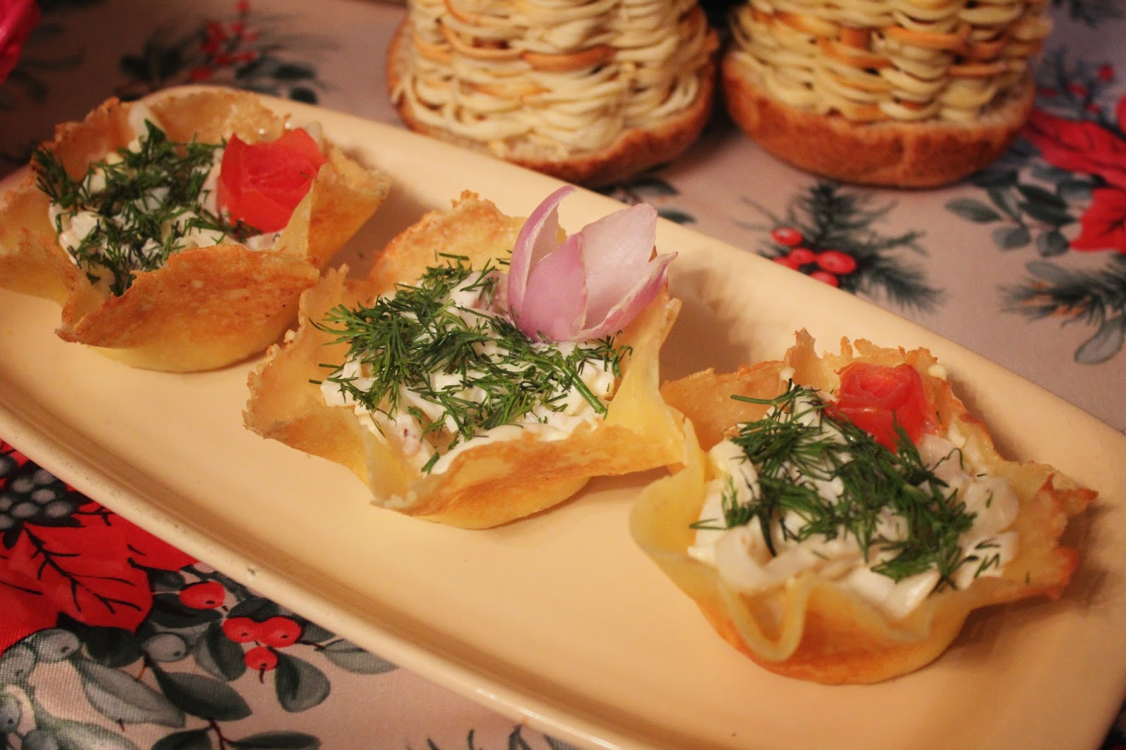 Вкусные сырные тарталетки канапе для праздничного фуршета: рецепты с фото. тарталетки с сырной начинкой к праздничному столу: рецепты сырных соусов и салатов для начинки
