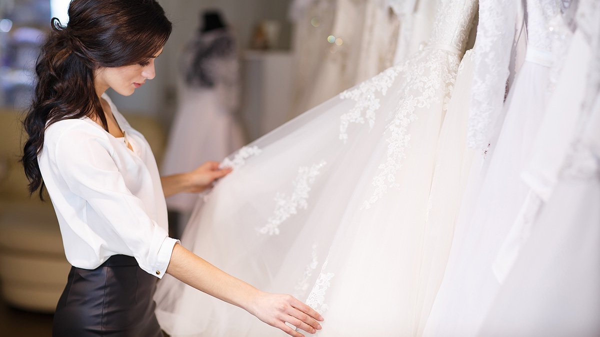 Примерка свадебных платьев: 10 важных правил