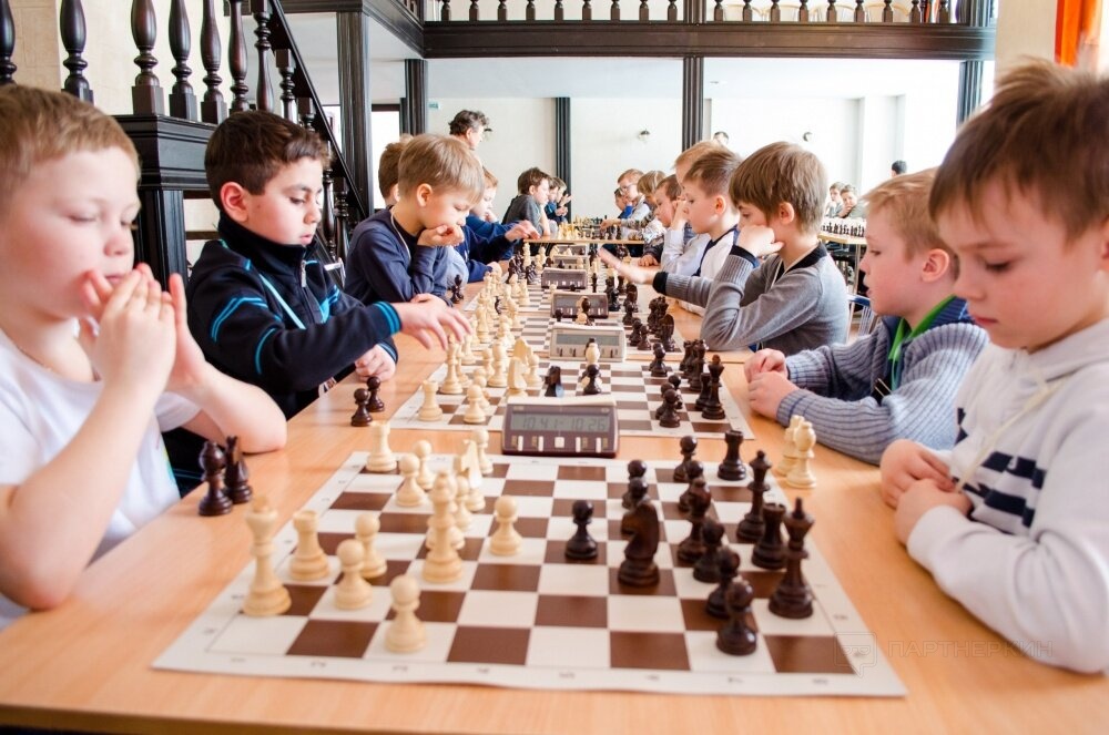 Шахматы для детей: обучение онлайн с опытным тренером