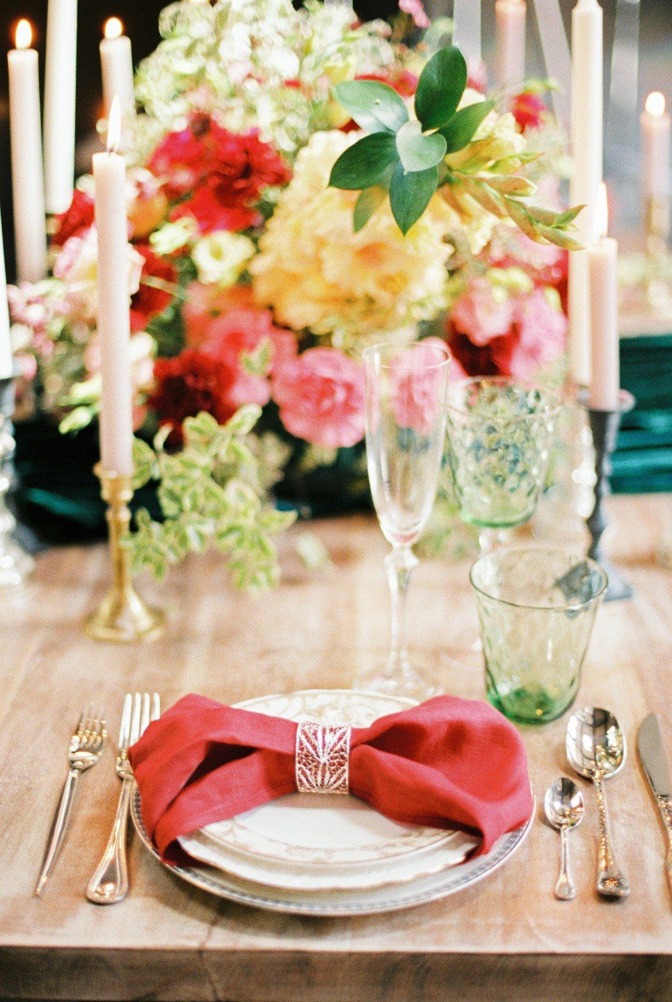 Свадебный стол оформление: варианты украшения стола молодоженов, декор своими руками