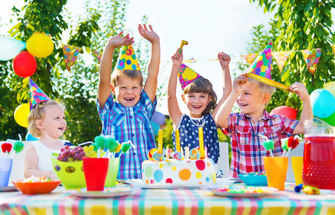 Как устроить отличную вечеринку по случаю дня рождения (в возрасте от 12 до 14 лет)