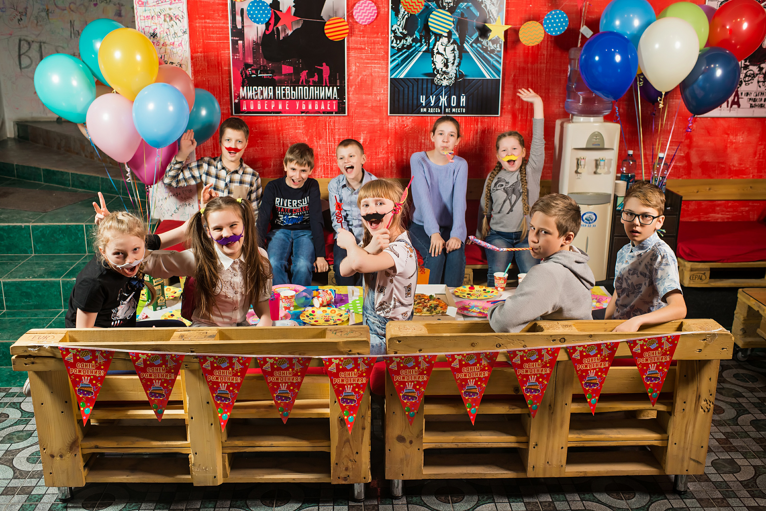 9 идей как отпраздновать день рождения ребенка дома весело и необычно