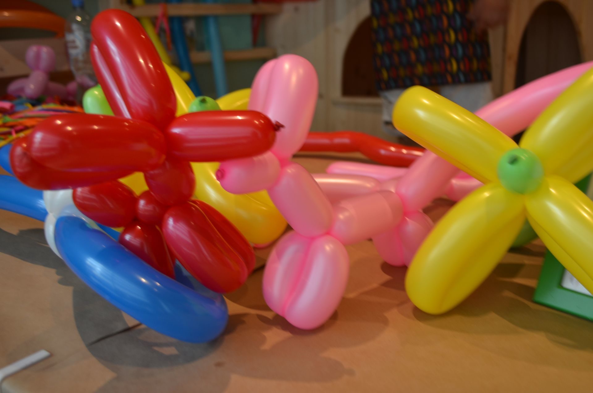 Мастер-класс по изготовлению цветка из воздушных шариков (твистинг) | творческая мастерская