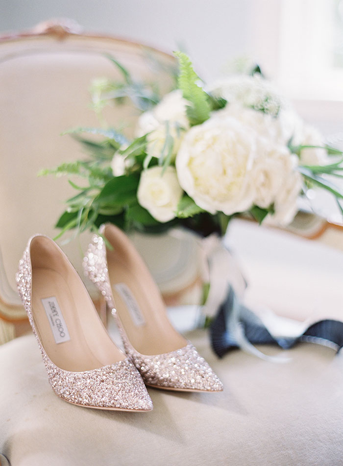 Правильно подобранные свадебные туфли на низком каблуке - это залог красивого образа невесты. фото и советы - svadbasvadba