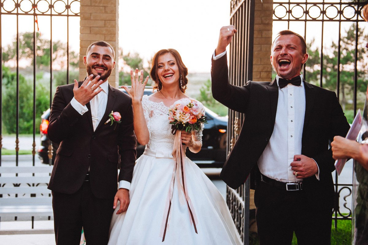 Как выбрать ведущего на свадьбу: 10 советов