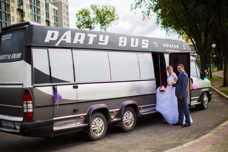 Как арендовать автобус на свадьбу