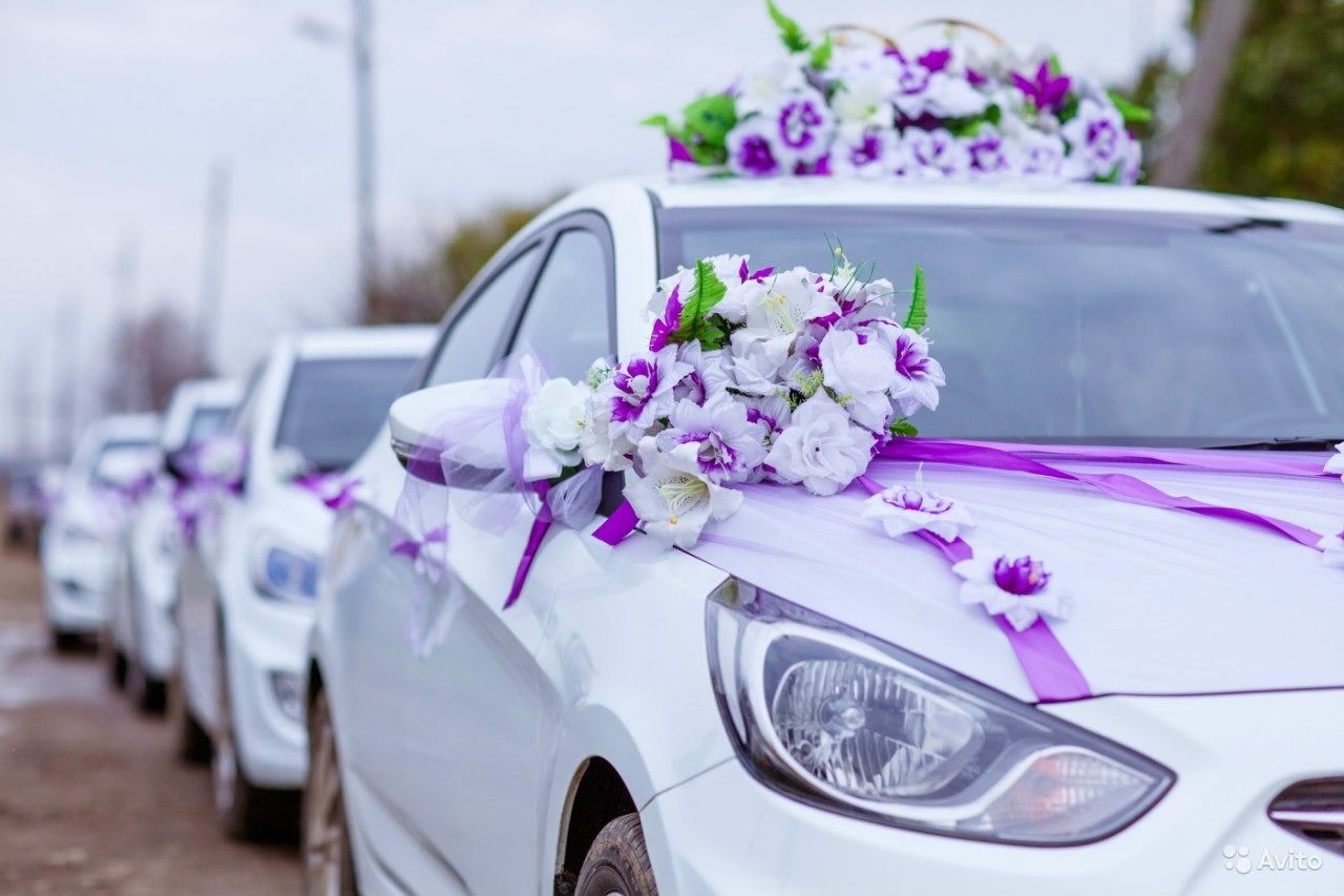 Свадебные украшения на машину на свадьбу. украшение свадебных машин и лимузинов