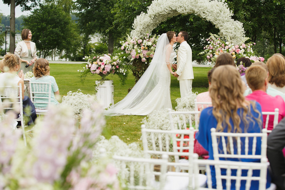 Свадьба за городом: 10 лучших идей | свадебная невеста 2022