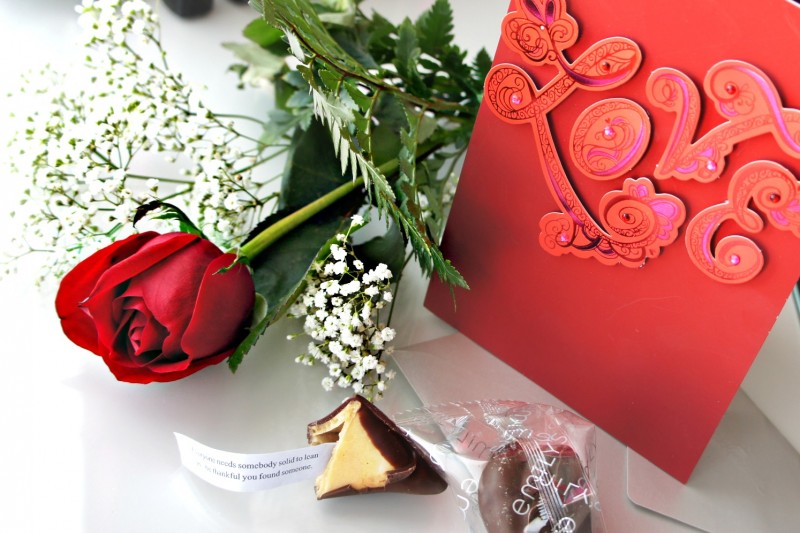 Что подарить любимой женщине на день святого валентина - идеи подарков для девушки на 14 февраля