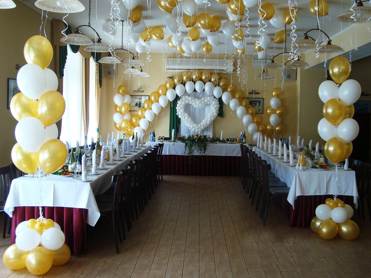 Как украсить зал на свадьбу шарами: оформление свадебного зала воздушными шариками своими руками