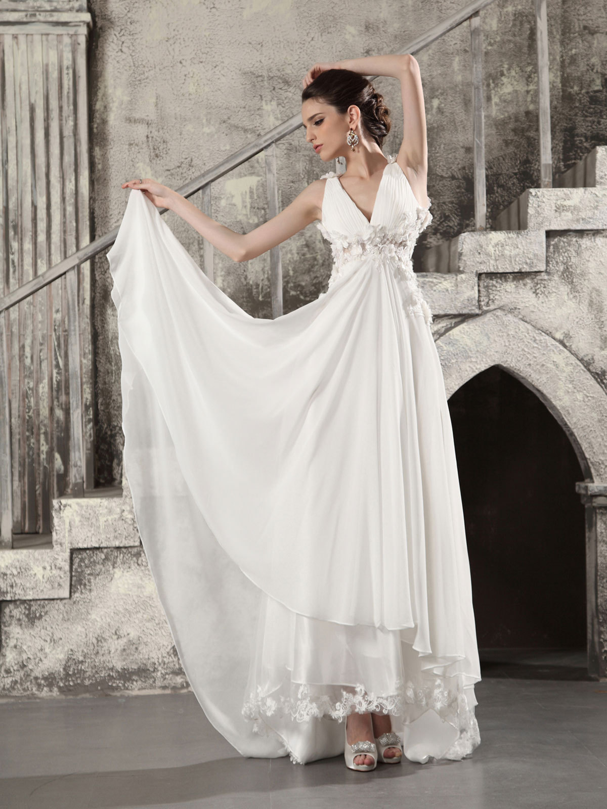 Свадебные платья в греческом стиле: модные модели, аксессуары