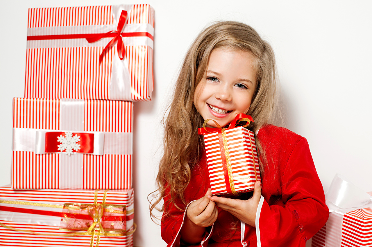 Детские подарки на новый год: новогодние сюрпризы для детей разных возрастов | праздник для всех