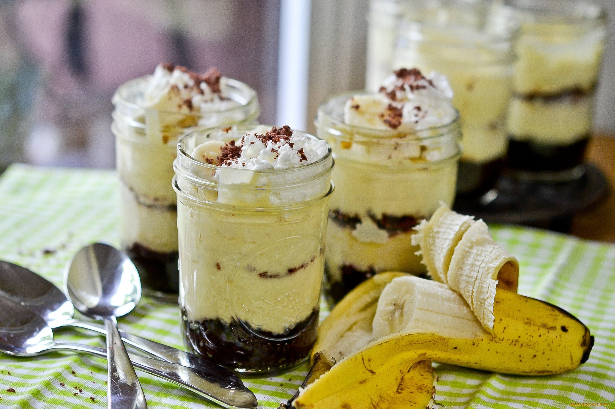 Банановый десерт без выпечки: рецепт, подготовка продуктов, порядок приготовления