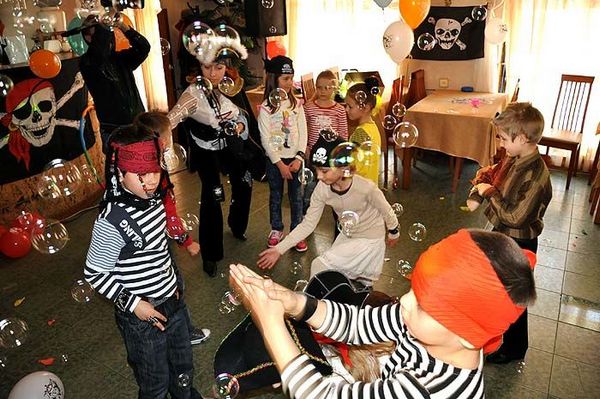 Как организовать детский праздник в стиле пиратов?