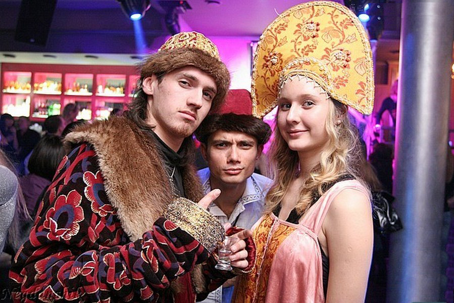 Вечеринка в русском стиле: весело и ярко