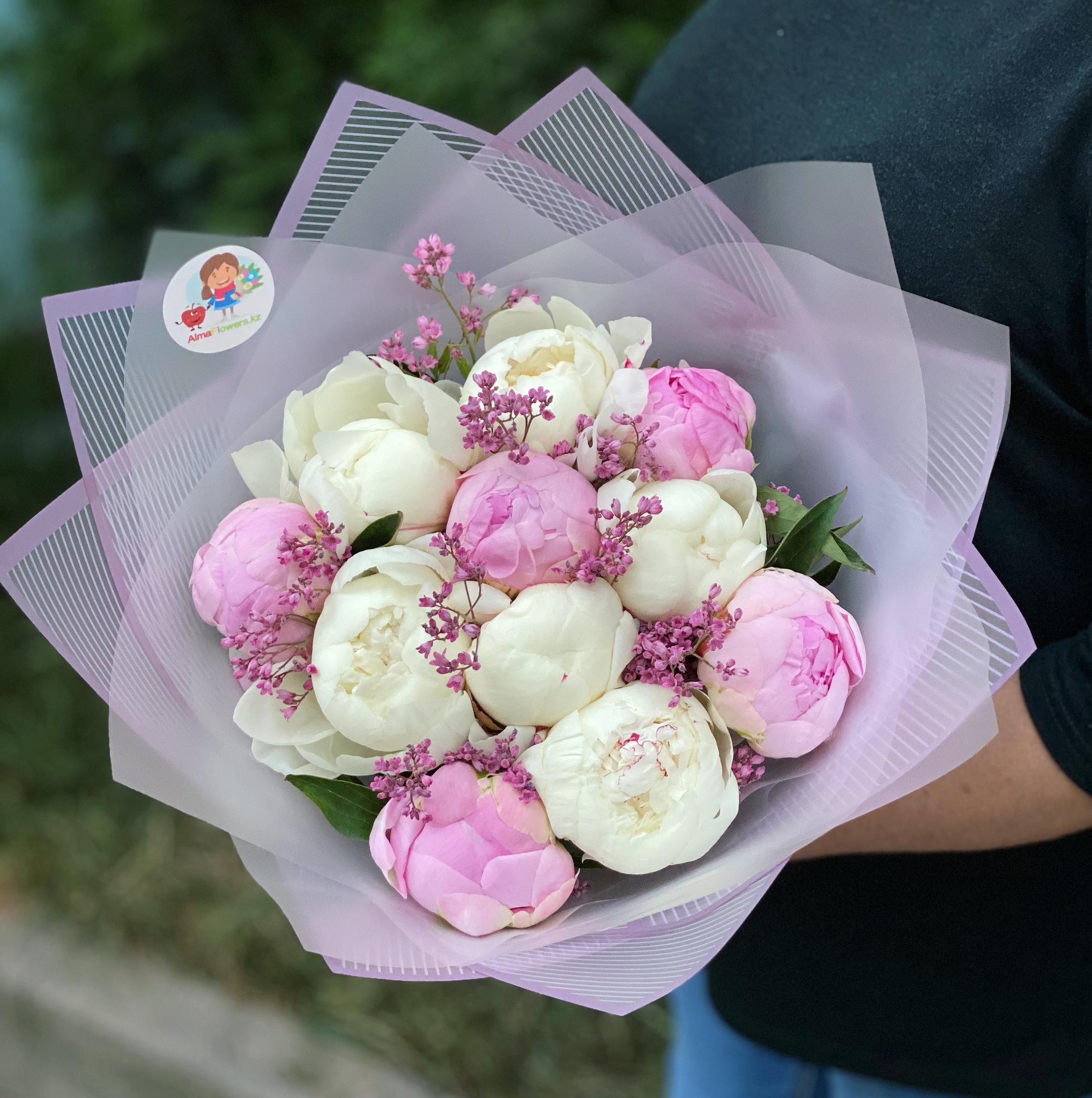Самые красивые букеты из пионов роз хризантем