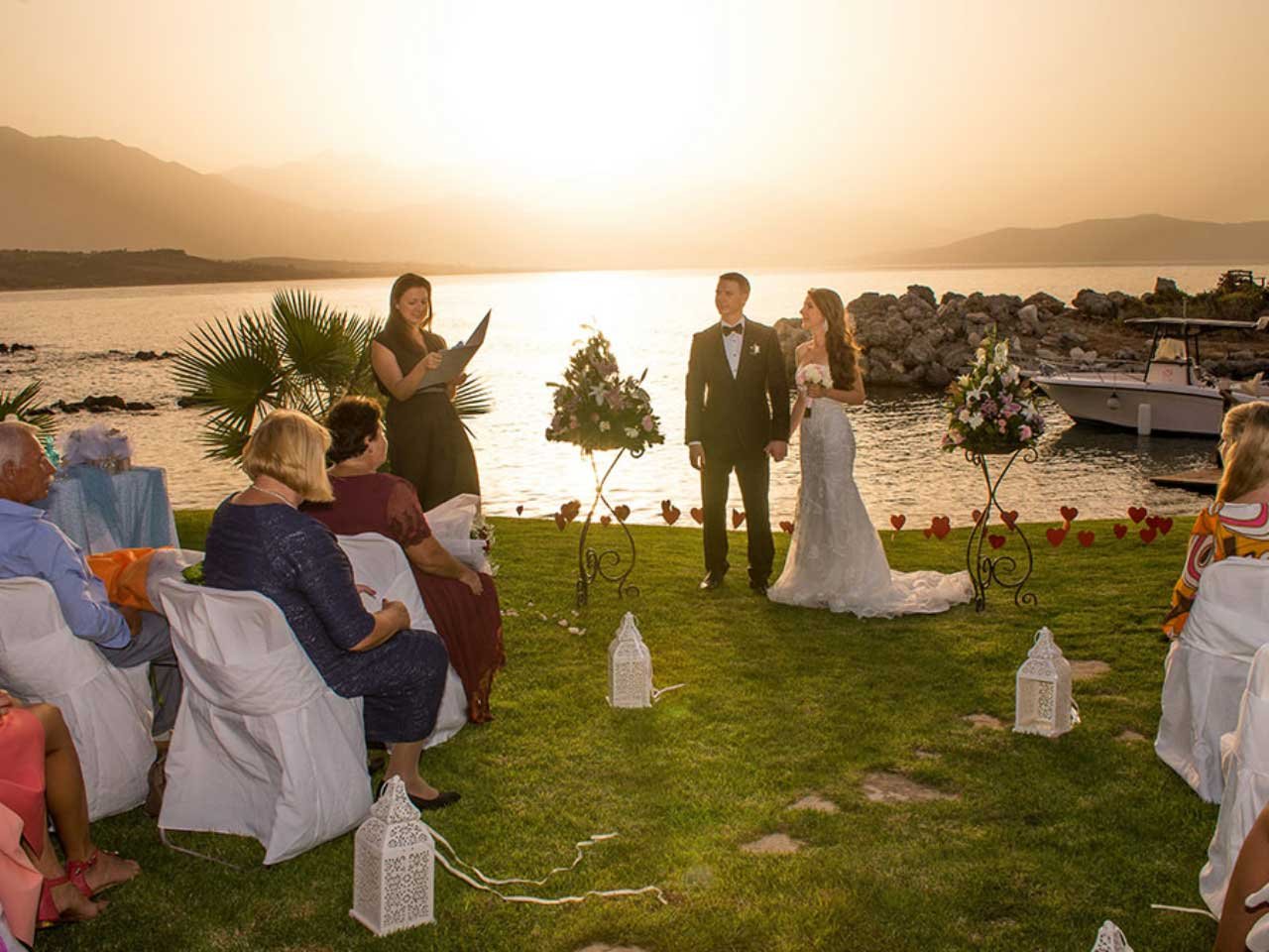 Свадьба в греции: организация праздника для двоих, традиции, варианты торжества на пляже, фото, как обычно проводят свадьбу