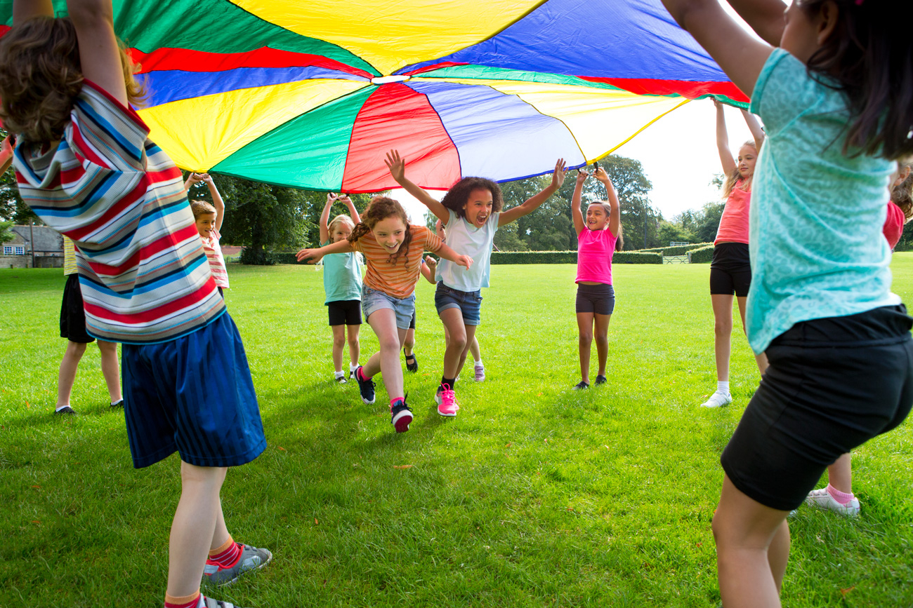 Серпантин идей - подвижные и командные игры для летнего отдыха детей. // подборка веселых и азартных эстафет для организованного летнего отдыха детей и подростков