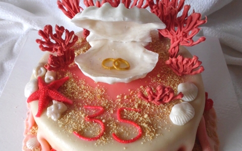 Что дарить на коралловую годовщину (35 лет свадьбы)? коралловая свадьба (35 лет совместной жизни)