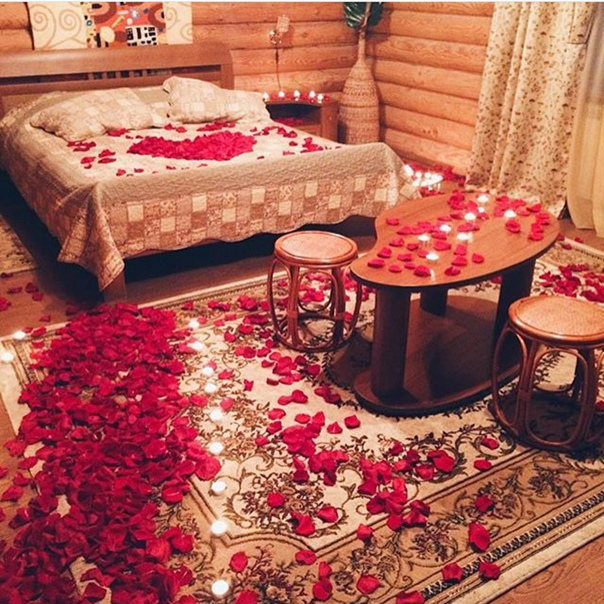 Как украсить комнату для романтического вечера: интересные идеи для влюбленных