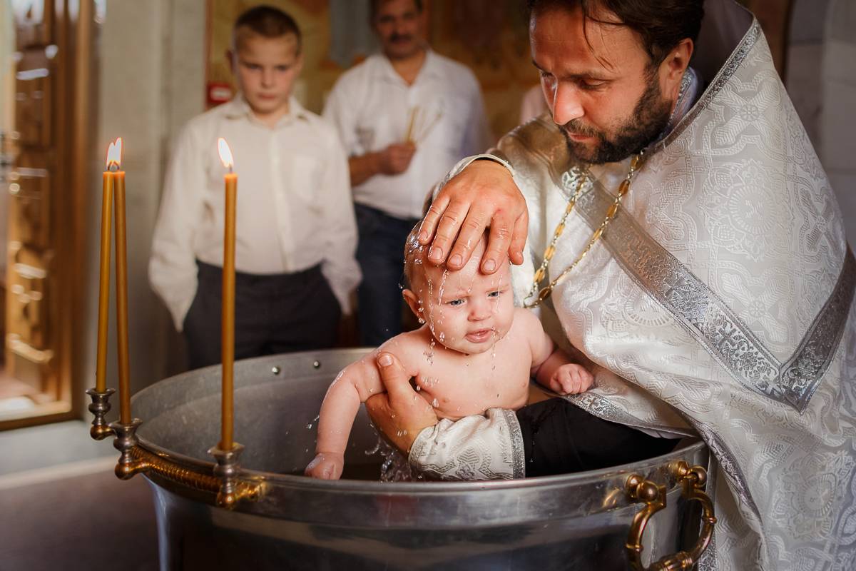 Когда крестить ребенка после рождения - правила и варианты | православиум