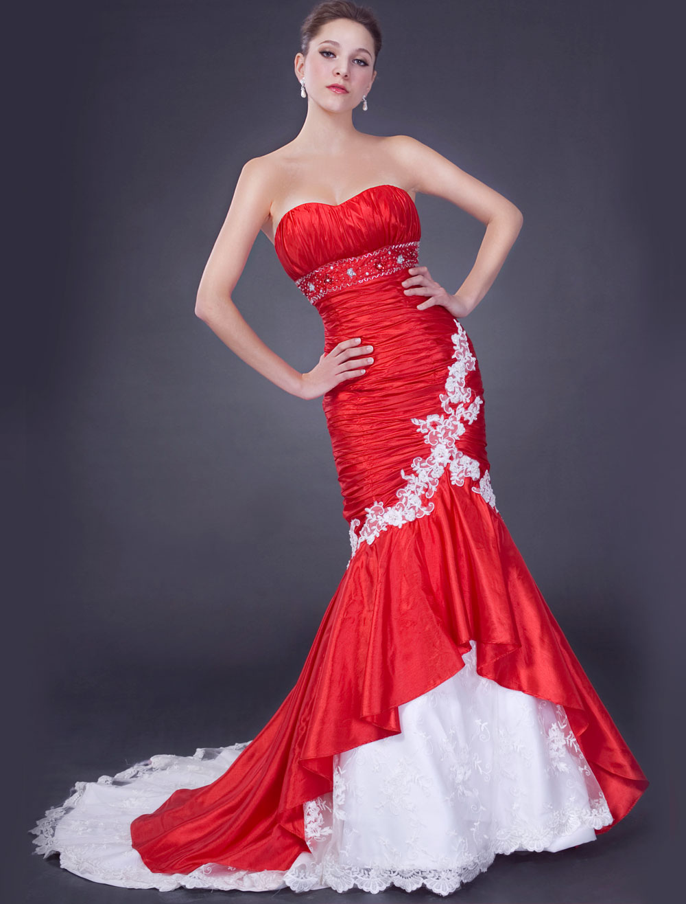 Красное свадебное платье - фото, поясом, цвета, лентой, приметы