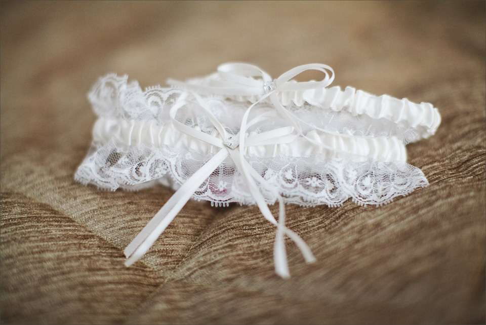 Подвязка невесты своими руками без машинки: мастер-класс с видео