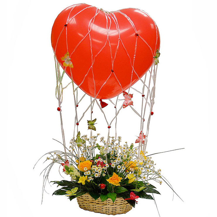 Красивое праздничное украшение из воздушных шаров и живых цветов: как сделать его своими руками